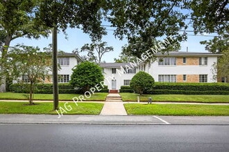 Building Photo - 2761 St Johns Ave