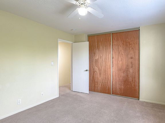 Building Photo - "Charming 2-Bed, 2-Bath Menlo Park Retreat...
