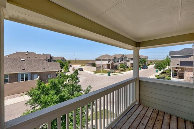 Building Photo - Sorrento Free Standing Home/Condominium - ...