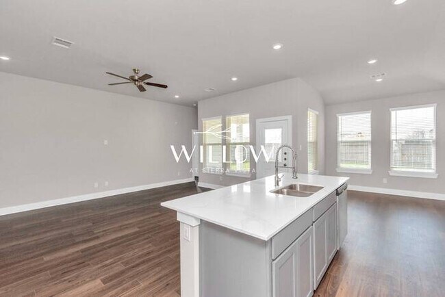 Building Photo - Incredible 3-Bedroom Home in a GREAT Commu...