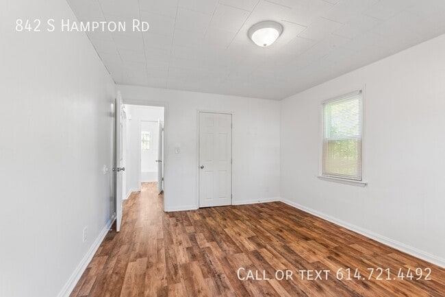 Building Photo - 842 S Hampton Rd