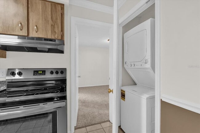 Building Photo - 1271 Woodman Way