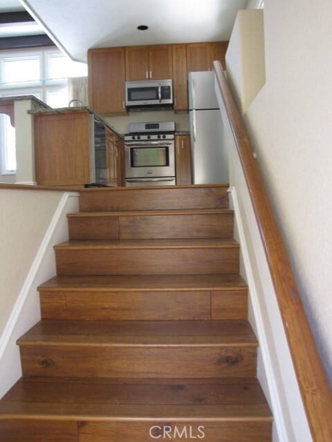 Building Photo - 31732 Via Coyote