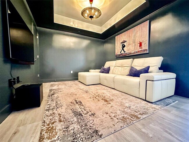 Building Photo - 2101 S Surf Rd