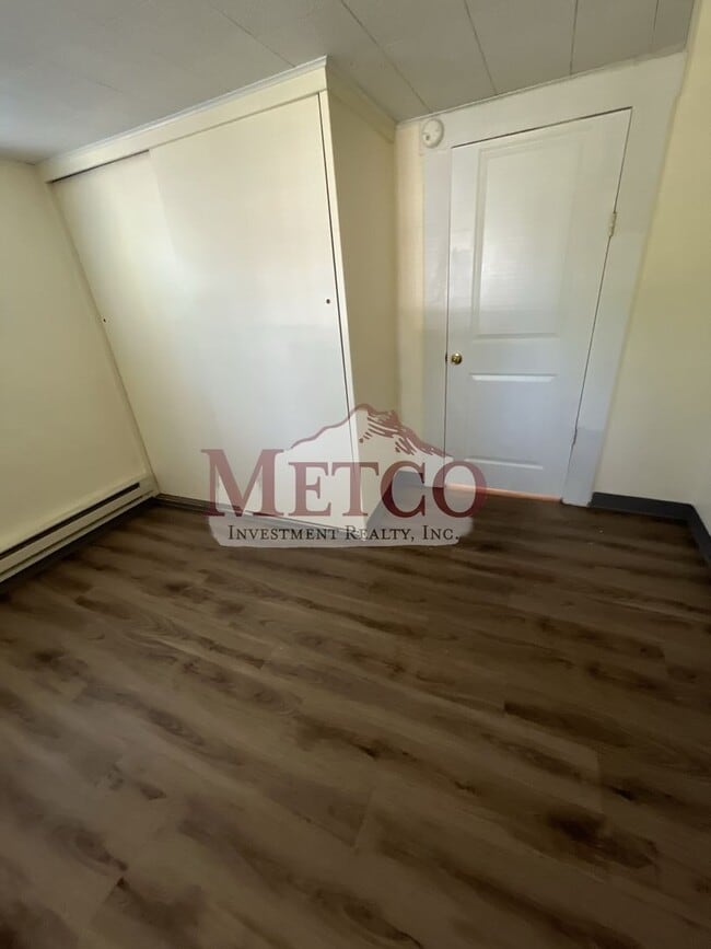 Building Photo - Nice 3 bedroom, 1 bath home in Springfield