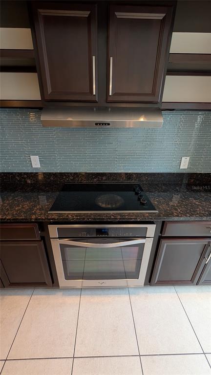 Building Photo - 584 Scotia Pl