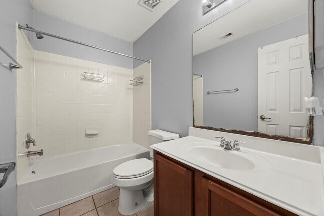 Building Photo - 2765 Maybrook Hollow Ln