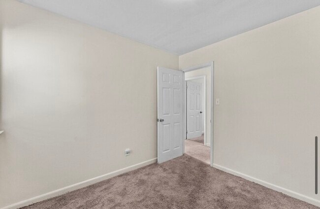 Building Photo - 2302 Norfolk St