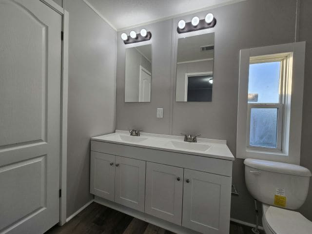 Building Photo - 26 Hill St