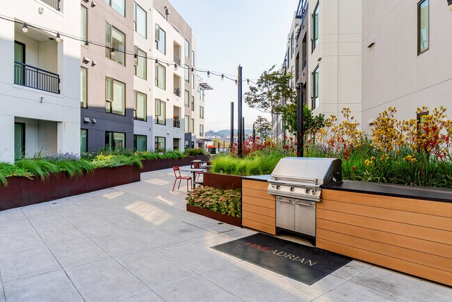 Building Photo - 1 Adrian Ct