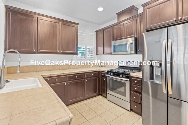 Building Photo - 101 Matisse Ln