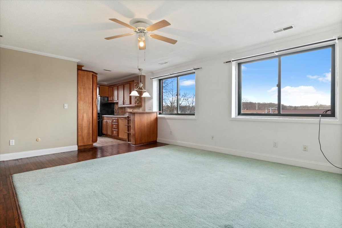 Building Photo - 150 Rumford Ave