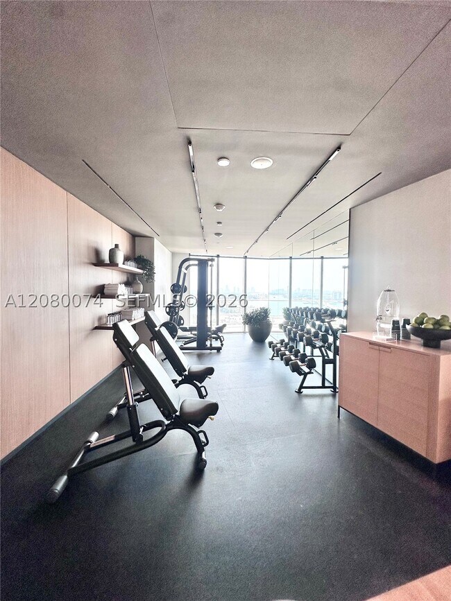 Building Photo - 1400 Biscayne Blvd
