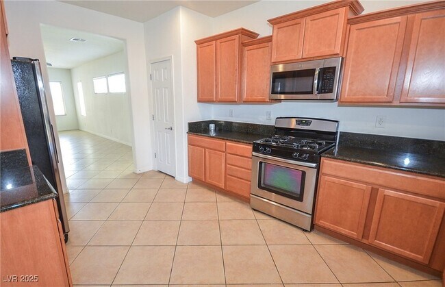 Building Photo - 4077 Beisner St