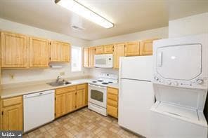 Building Photo - 6747 Kenwood Forest Ln
