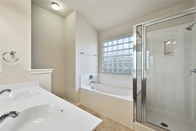 Building Photo - 10503 Marfa Dr