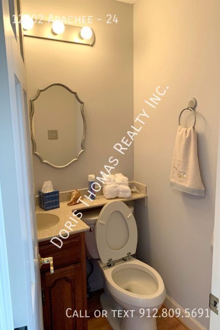 Building Photo - 12502 Apachee-24