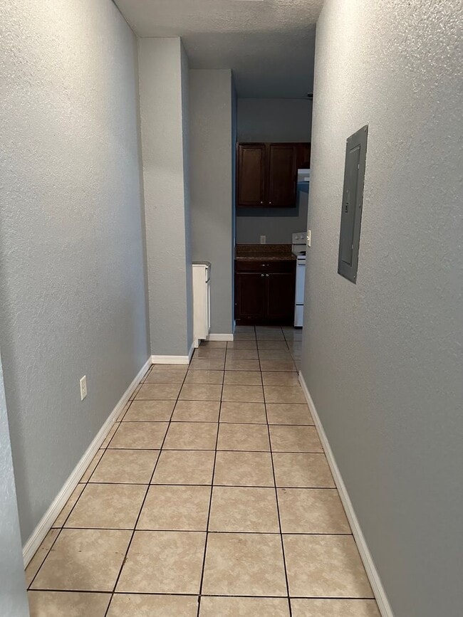 Building Photo - 2 Bed/2 Bath in Haines City - ready for immediate move in!