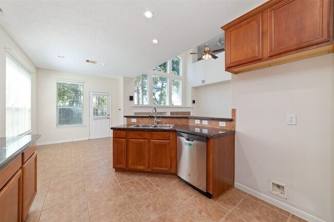 Building Photo - 14011 Mohave Way Dr