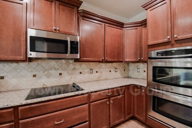 Building Photo - 4025 Fallberry Dr