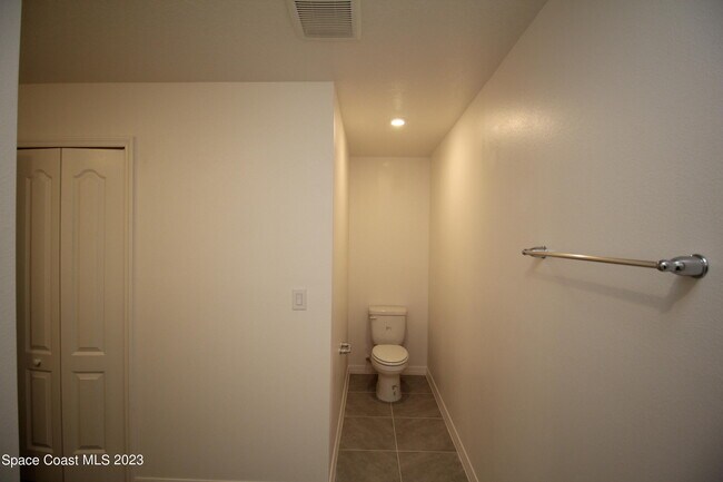 Building Photo - 147 Franzing St