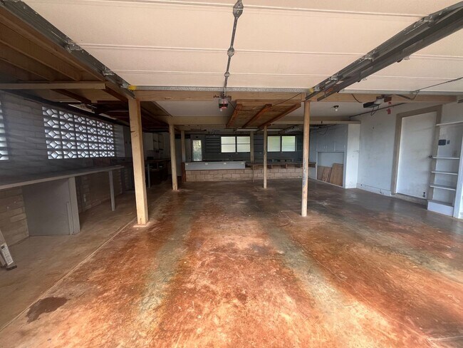 Building Photo - Breath-taking Coastal View, 4 Bdrm/2.5 Bath Home