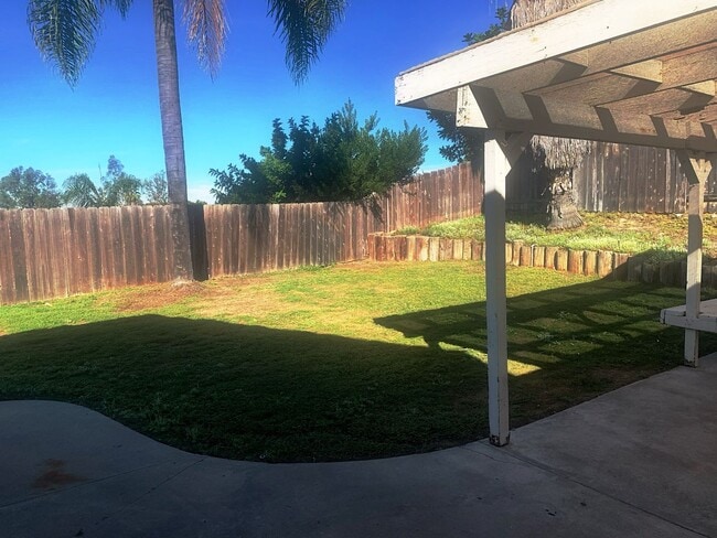 Building Photo - Traditional 1 Story Tierrasanta Home