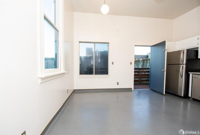 Building Photo - 923 Treat Ave