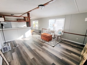 Building Photo - 29 Deerwood Park