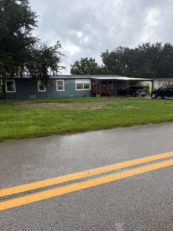 Building Photo - 444 Creek Rd