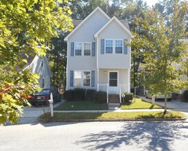 Building Photo - Cute 3 bedroom 1.5 bath home located close...