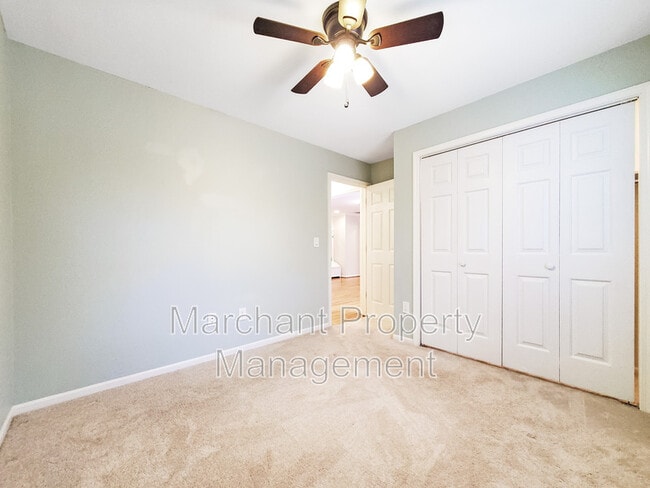 Building Photo - 117 Charmar Way
