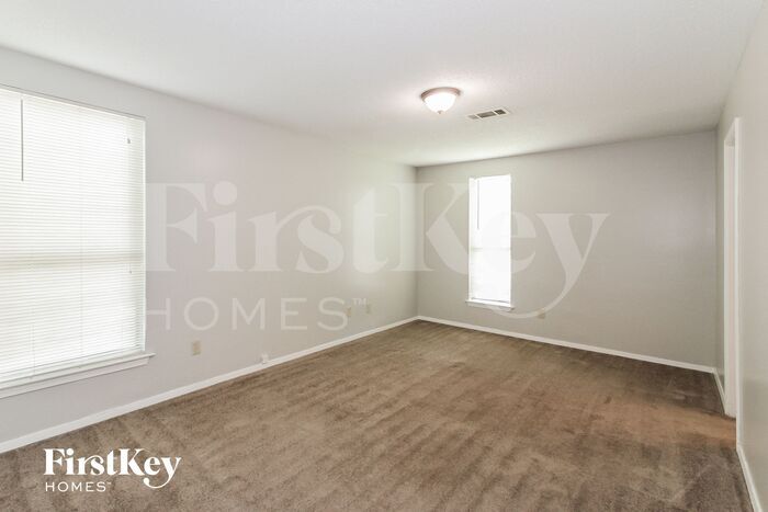 Building Photo - 4375 Burnette Pl