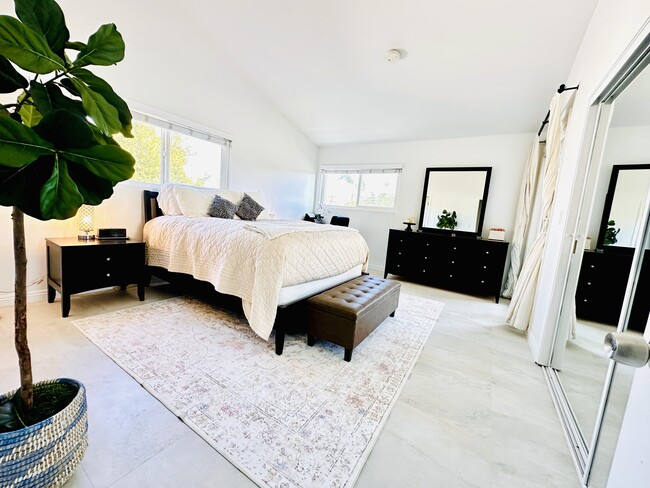 Building Photo - 1307 Aviation Blvd