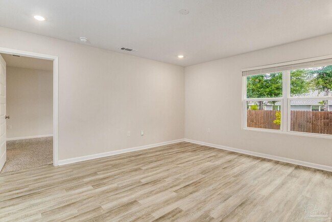 Building Photo - 4423 White Cedar Ct
