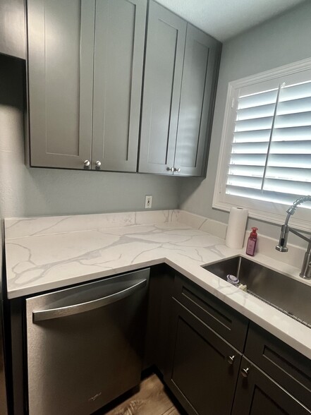 New dishwasher - 5525 Canoga Ave