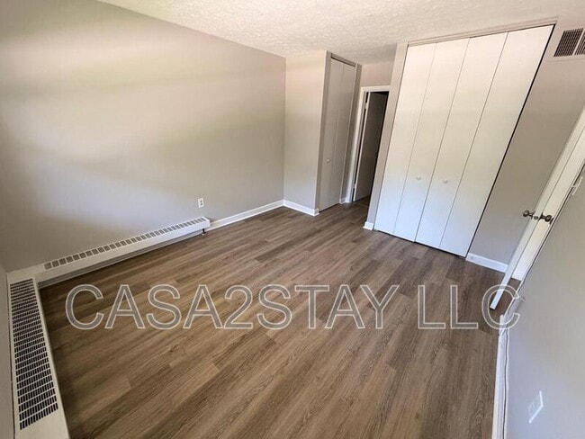 Building Photo - 2188 St Johns Pl