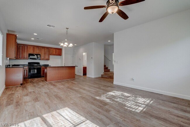 Building Photo - 7733 Lively Loom Ct