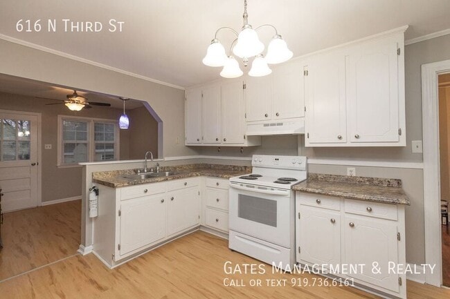 Building Photo - 616 N Third St-