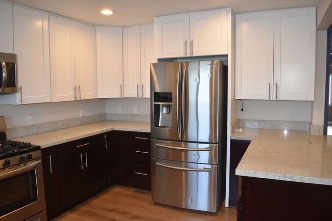 Primary Photo - 3 Bedroom 1 Bath Upgraded Home with Large ...