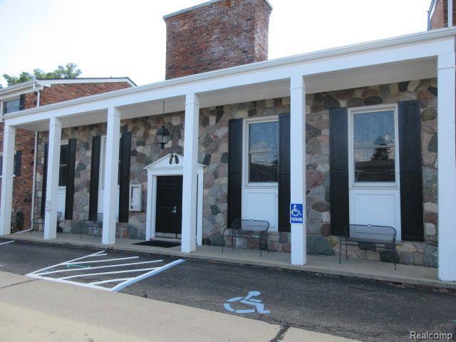 Building Photo - 31831 Grand River Ave