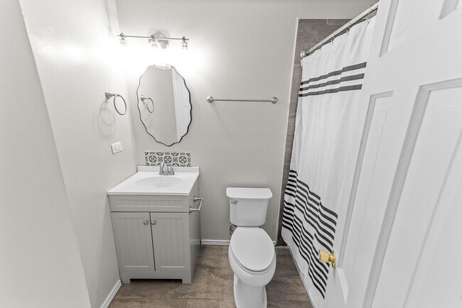 Building Photo - 2609 Herring Ave