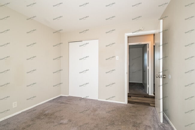 Building Photo - 310 Patterson Ln