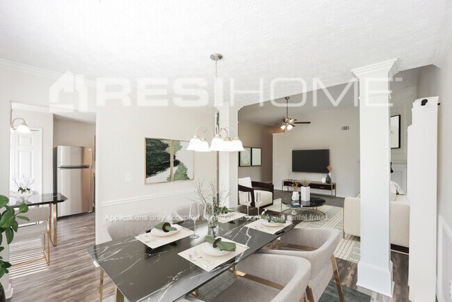 Building Photo - 7558 Woodbine Pl