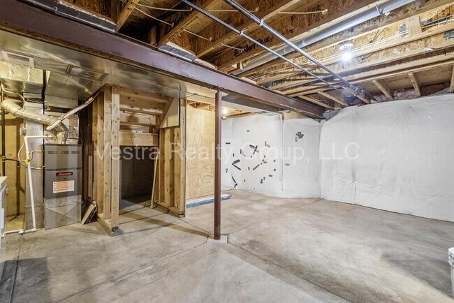 Building Photo - 9585 Deerhorn Court #34