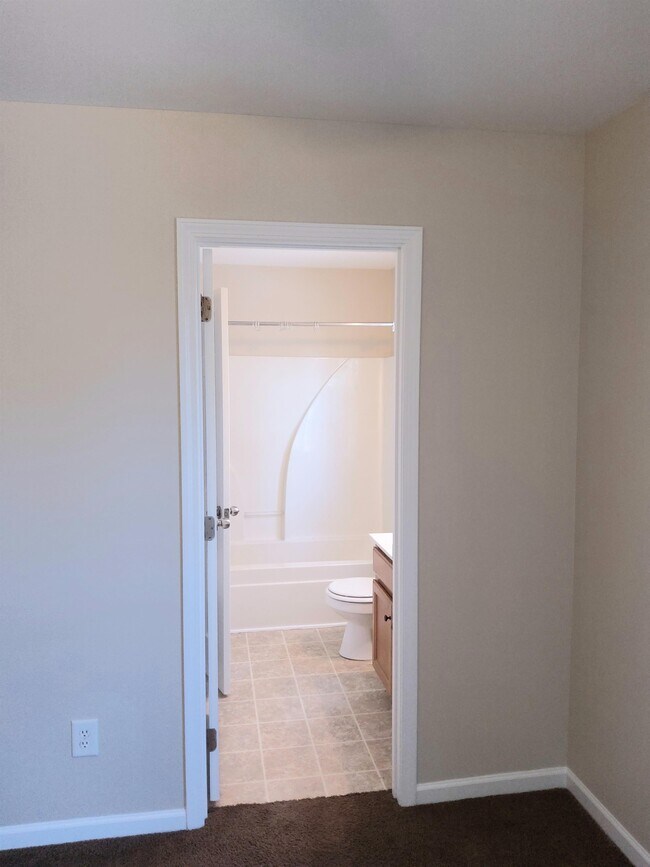 Building Photo - 8977 N Red Maple Cir