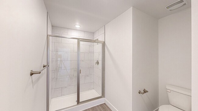 Building Photo - Incredible End Unit in Spanish Fork's Rive...