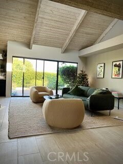 Building Photo - 426 Forest Hills Dr