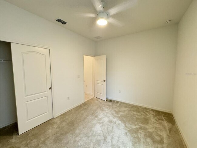 Building Photo - 279 Sunfish Dr