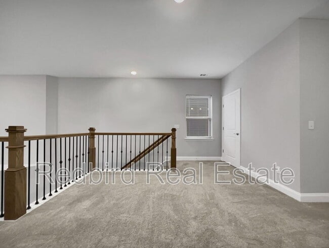 Building Photo - 1005 Lonergan Cir